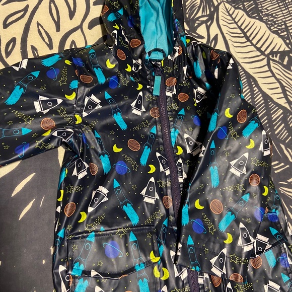 18 month raincoat space ship print - Picture 1 of 3